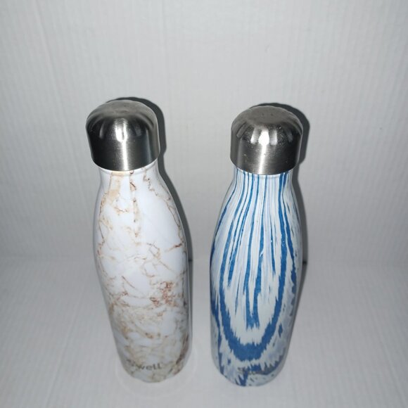 BUNDLE LOT OF (2) S' WELL WATER BOTTLES - Picture 12 of 13